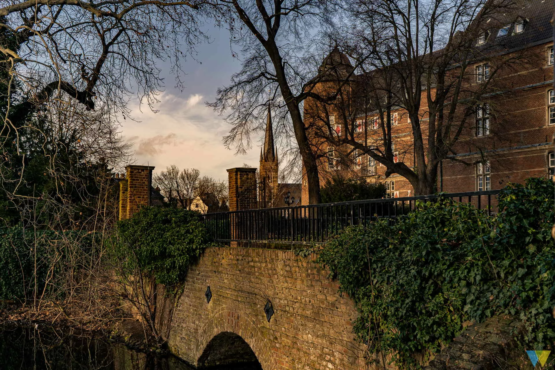 Schloss und Kirche